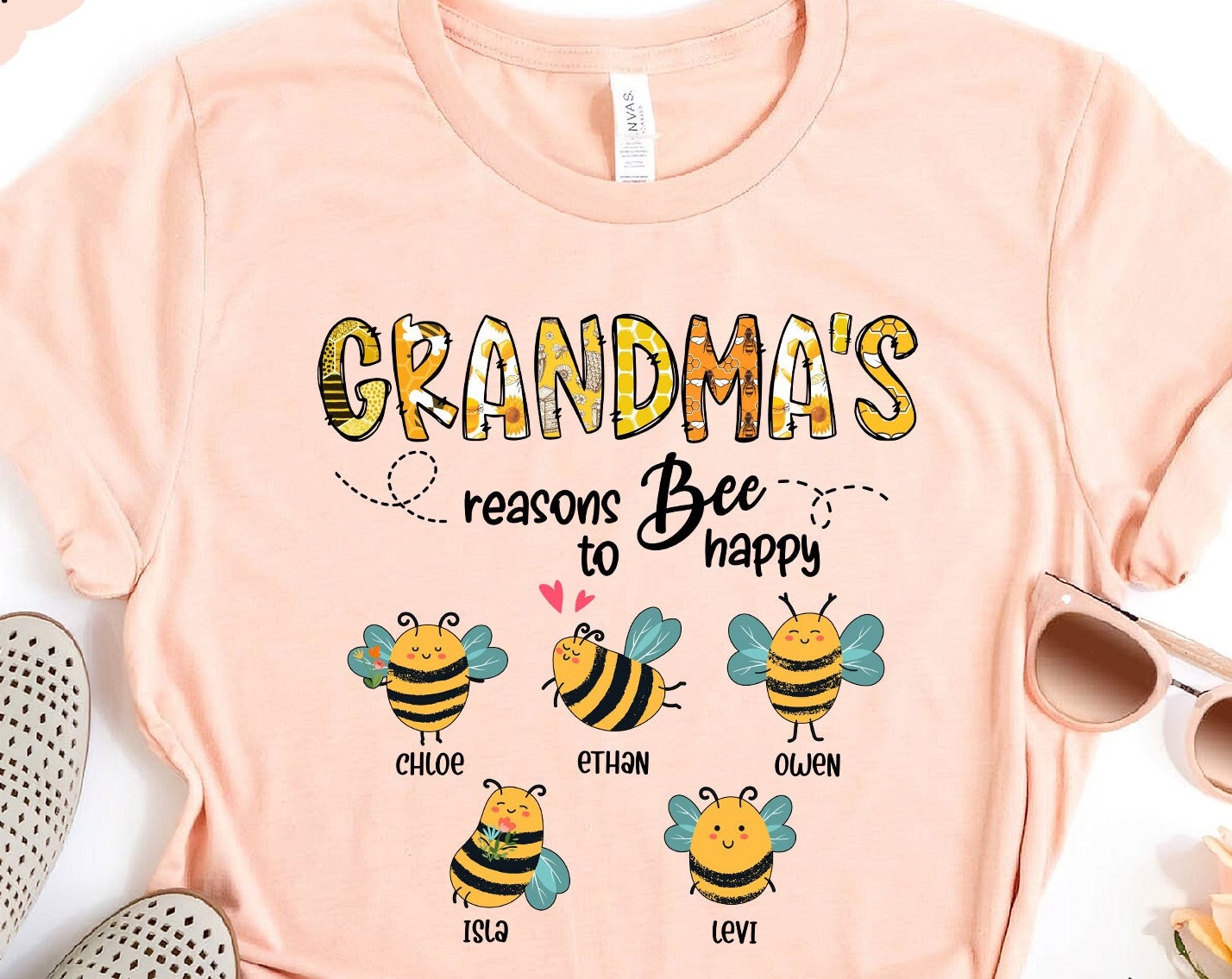 Personalized Grandma/mom Bee Shirt-Reasons to Bee Happy Shirt🐝